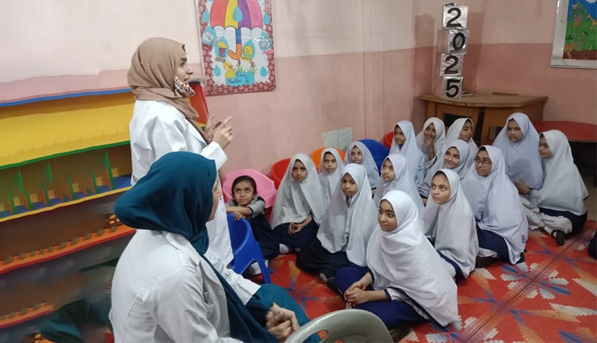 01-Cover-Dentist Team Visit